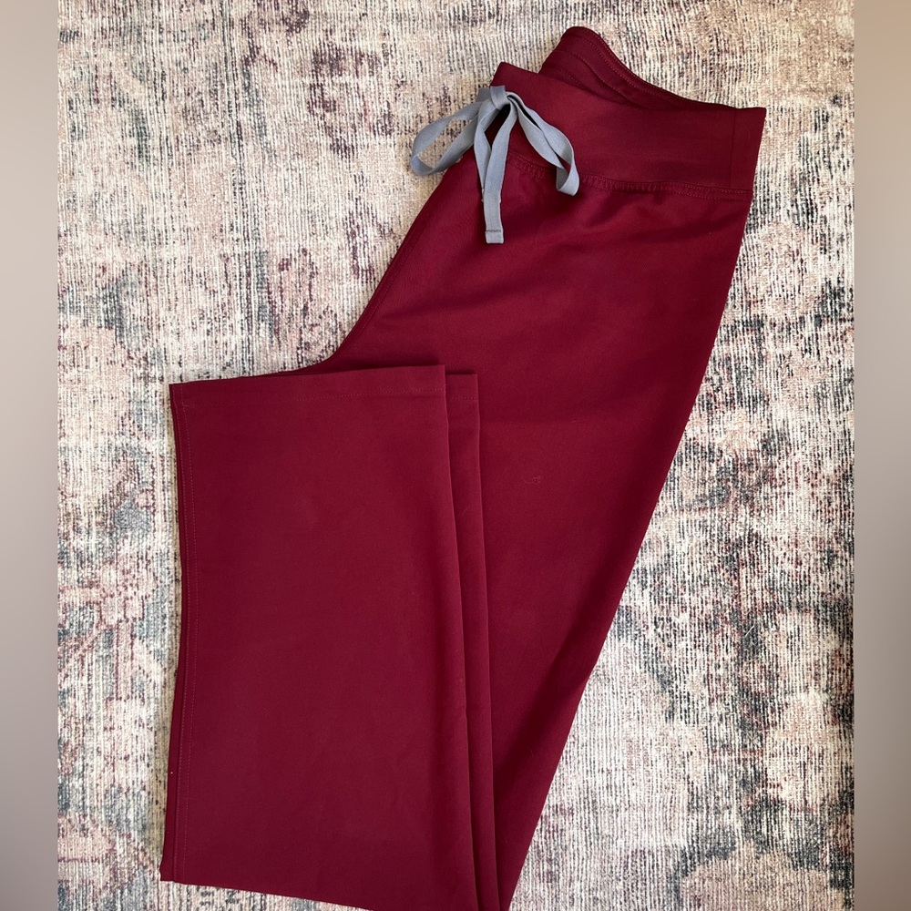 Figs Burgundy M pants